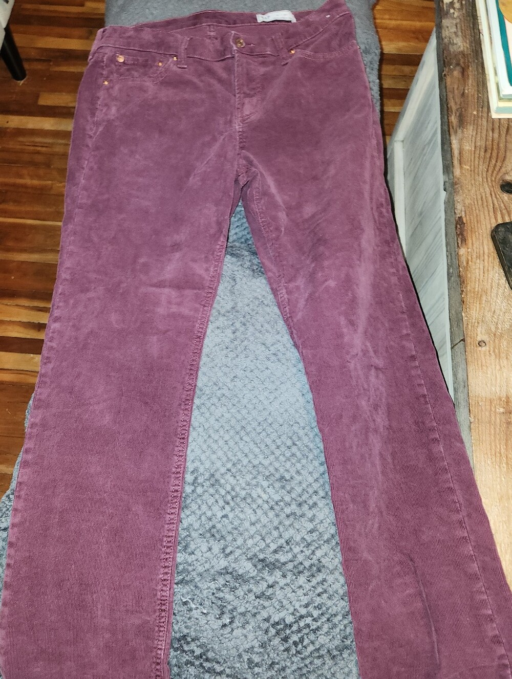 GAP Women’s Plum Burgundy Corduroy Bootcut Pants Size 31/12R Stretch 5 Pocket